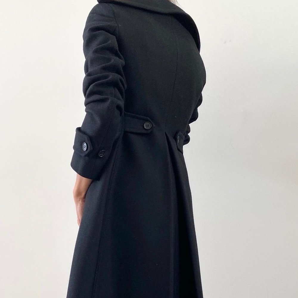 Amazing black Theory coat. A staple to every closet! Size 0 - Picture 6 of 10
